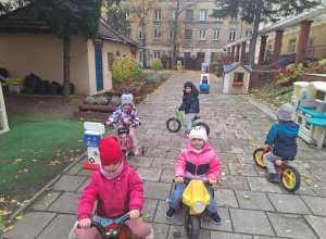 Jesienne zabawy w ogrodzie