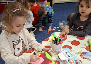 rysowanie na podświetlanym panelu