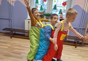 nauka współpracy - potrójne spodnie